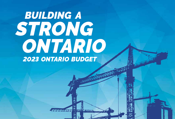 Le budget de l'Ontario 2023 prévoit des investissements pour les enfants, les jeunes et les familles